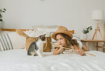 I gatti apprendono le parole meglio dei bambini e più velocemente