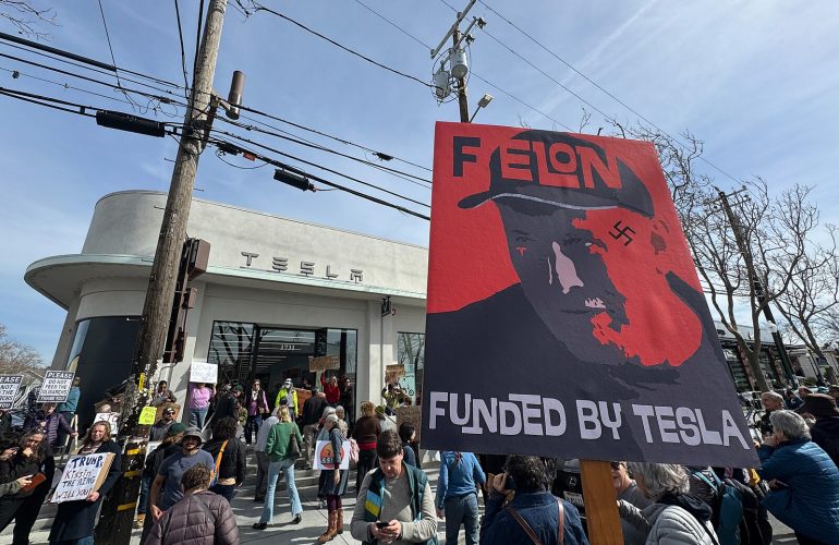 Tesla_protest_in_Berkeley_California_in_2025